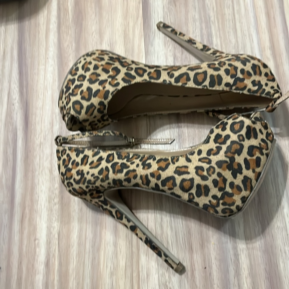 Leopard sandal - Picture 2 of 4